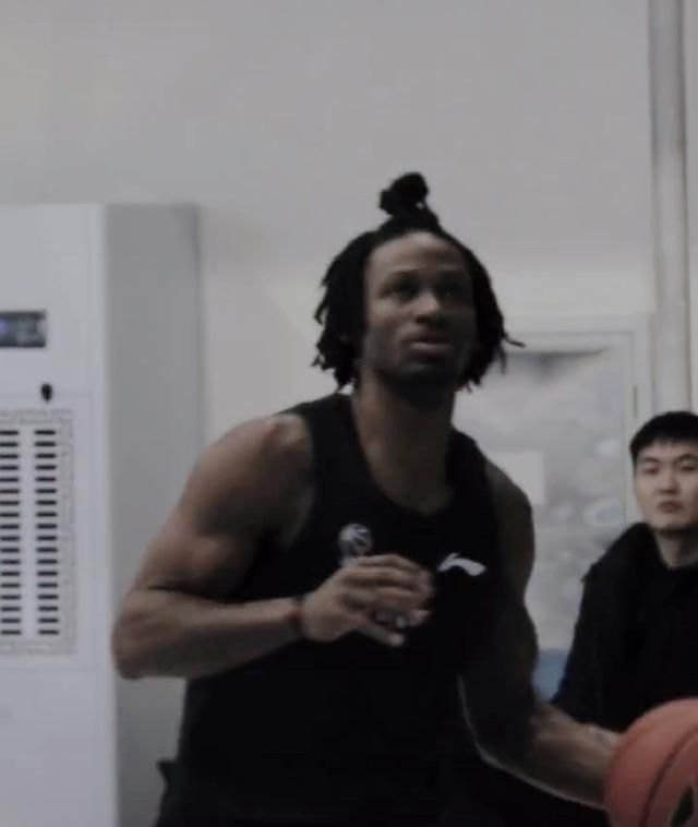 亚州激情视频
